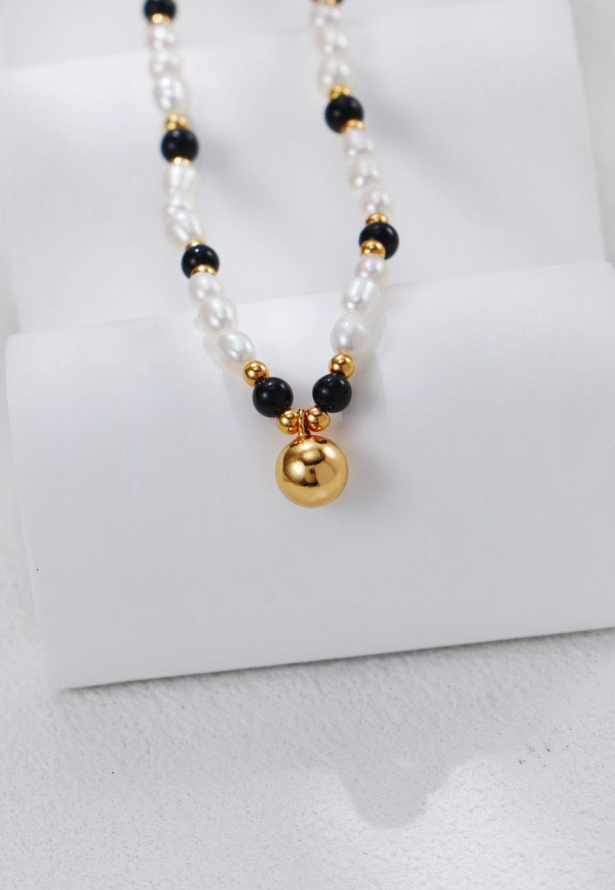 S925 Women’s Sterling Silver Round Bead Necklace with Black Onyx and Pearls