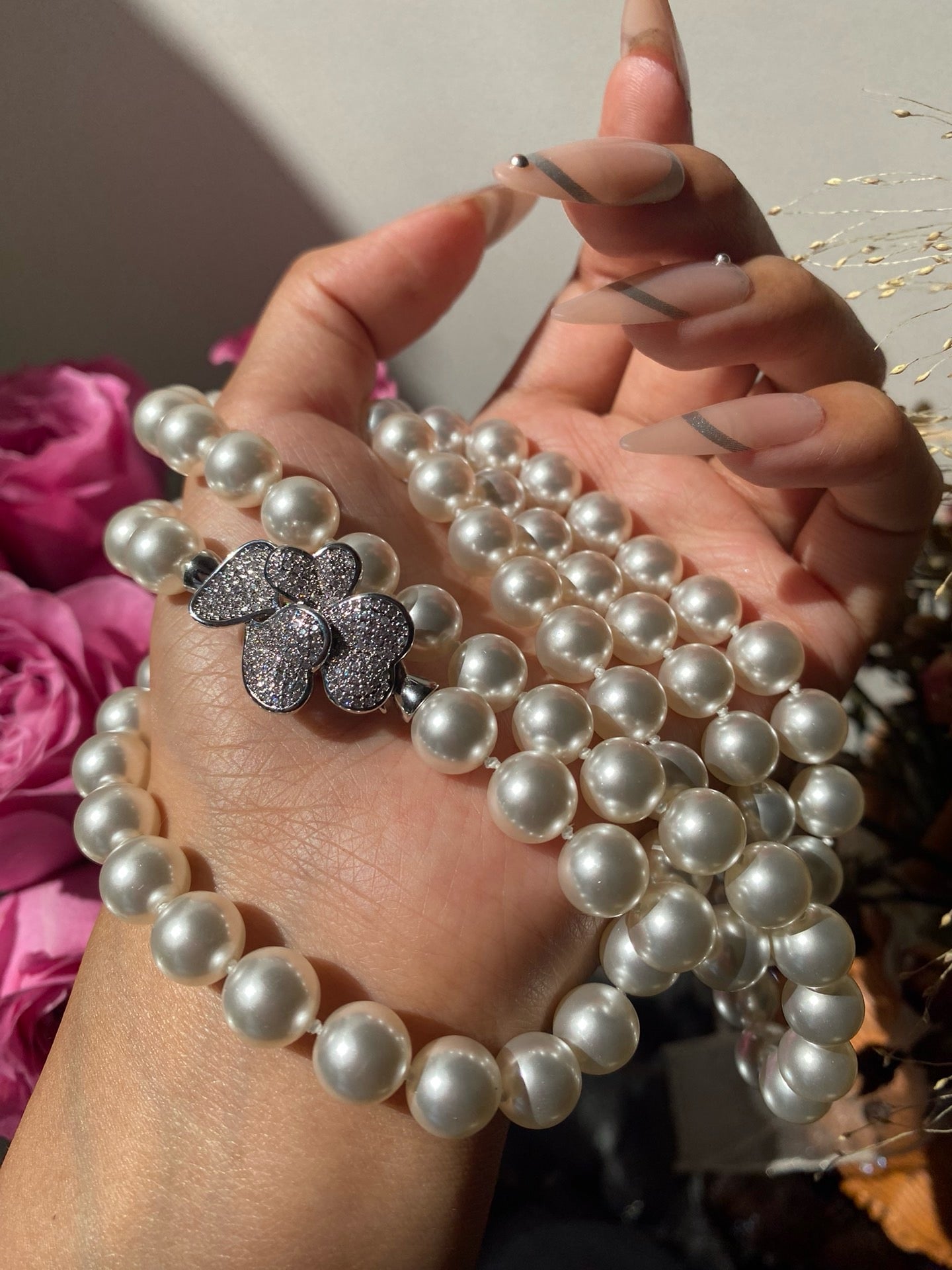 2025 Collection: Women’s Pearl Necklace with Zirconia Camellia/Orchid Pendant
(Multi-Way Luxury Exclusive Design)