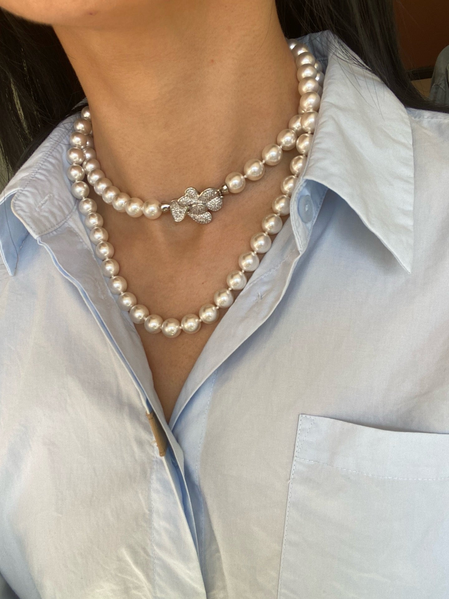 2025 Collection: Women’s Pearl Necklace with Zirconia Camellia/Orchid Pendant
(Multi-Way Luxury Exclusive Design)