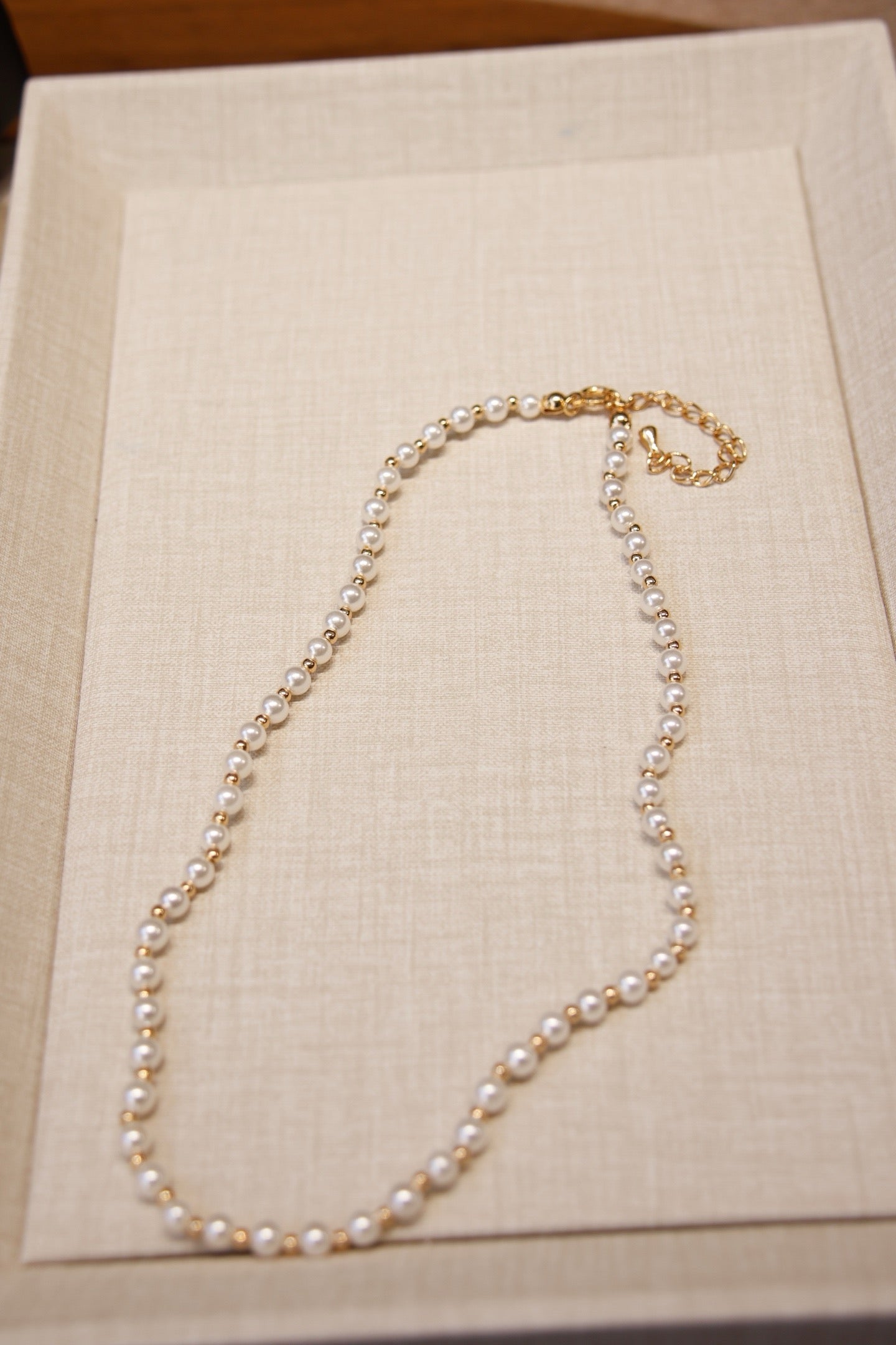 Women’s Exclusive Shell Pearl Necklace